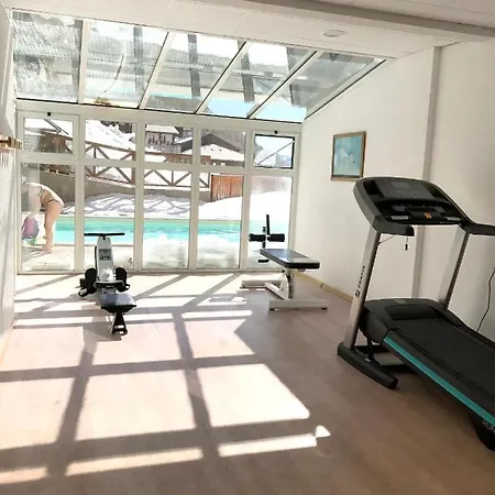 Apartment Charmant A Vue Montagne 285 M² Piscine Partagee