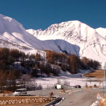Apartment Charmant A Vue Montagne 285 M² Piscine Partagee Allos