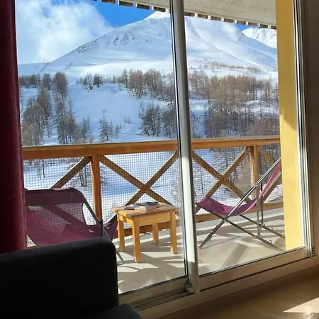 Charmant A Vue Montagne 285 M² Piscine Partagee Apartment