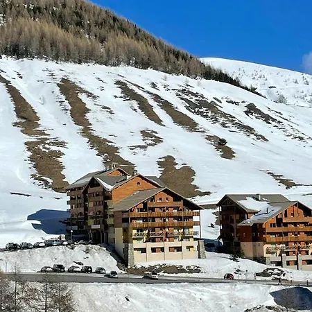 Charmant A Vue Montagne 285 M² Piscine Partagee Allos